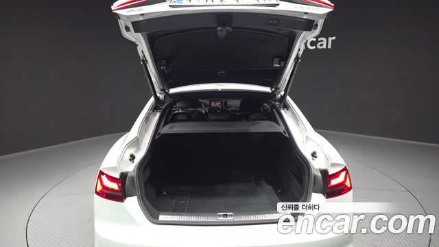 Audi A5 2020 — photo 26