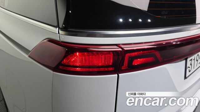 Kia Canival 2023 — photo 9