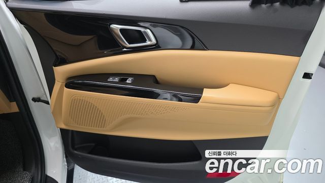 Kia Canival 2023 — photo 15