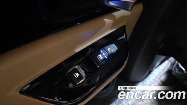 Kia Canival 2023 — photo 30
