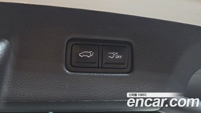 Kia Canival 2023 — photo 32