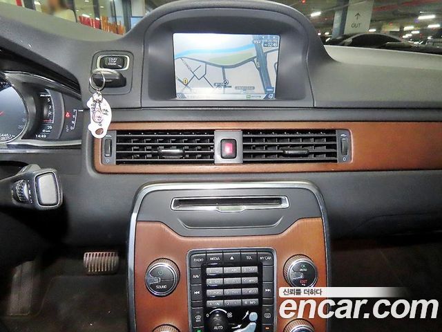 Volvo S80 2015 — photo 11