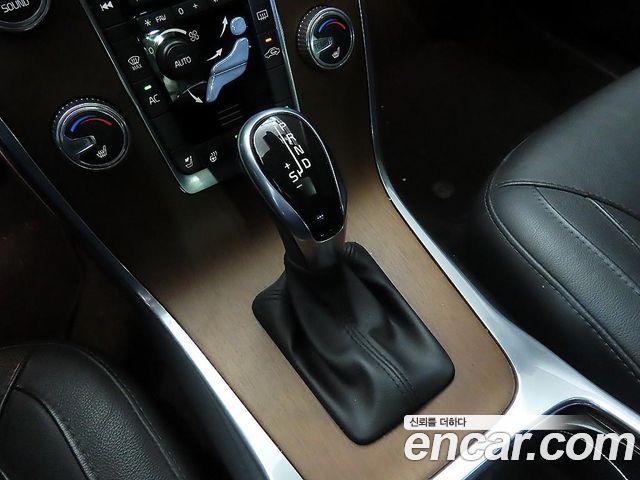 Volvo S80 2015 — photo 12