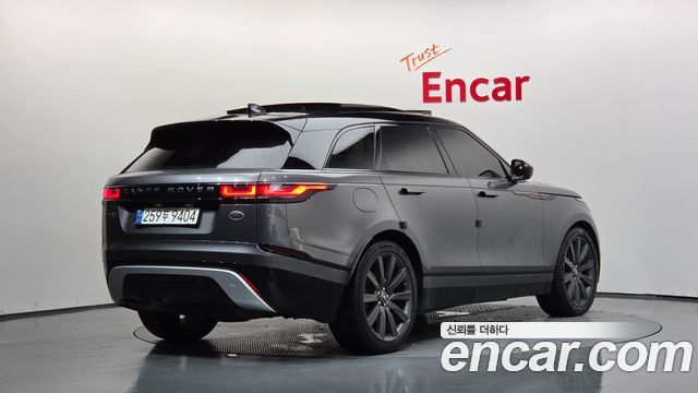 Land Rover Range Rover Velar 2018 — photo 2