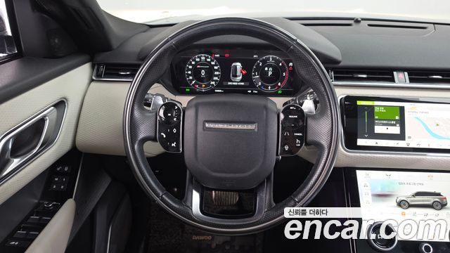 Land Rover Range Rover Velar 2018 — photo 18