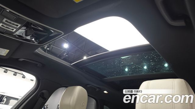 Land Rover Range Rover Velar 2018 — photo 25
