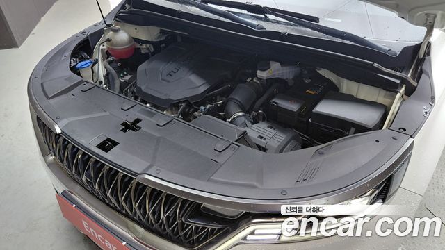 Kia Canival 2023 — photo 6