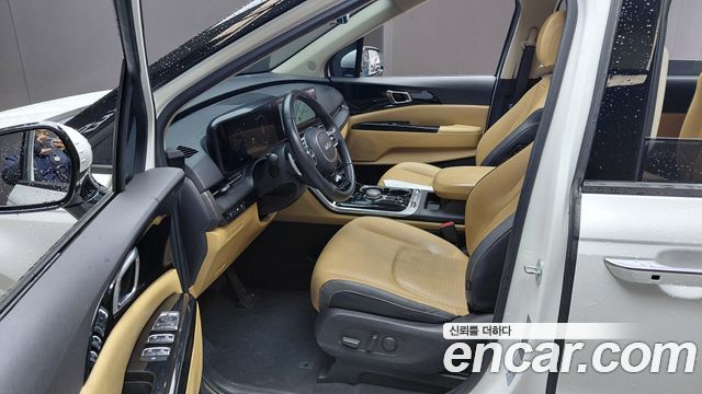 Kia Canival 2023 — photo 13
