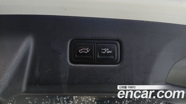 Kia Canival 2023 — photo 23