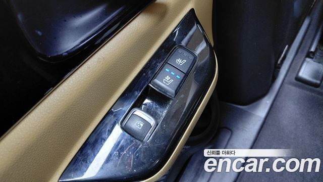 Kia Canival 2023 — photo 26