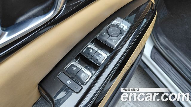 Kia Canival 2023 — photo 27