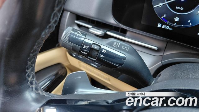 Kia Canival 2023 — photo 32