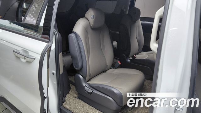 Kia Canival 2024 — photo 17