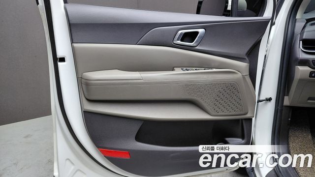 Kia Canival 2024 — photo 14