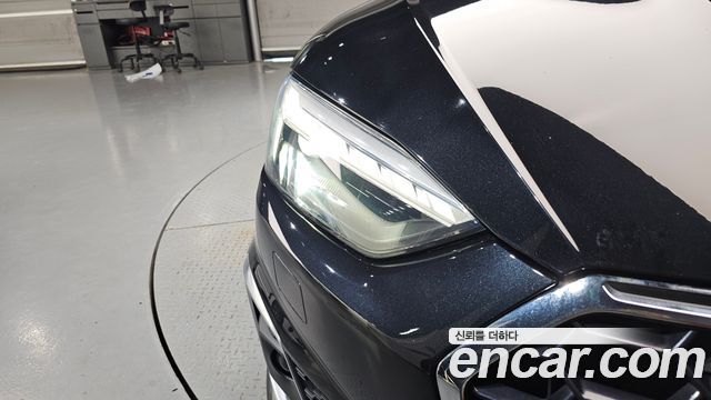 Audi A5 2021 — photo 8