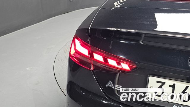 Audi A5 2021 — photo 9