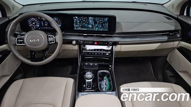 Kia Canival 2023 — photo 7