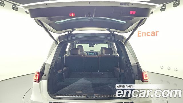 Mercedes-Benz GLS-Class 2022 — photo 24