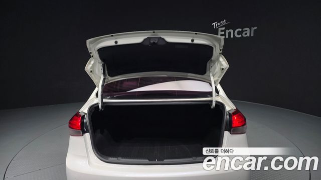 Kia K3 2016 — photo 20