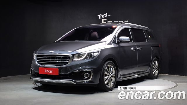 Kia Canival 2016 — photo 1