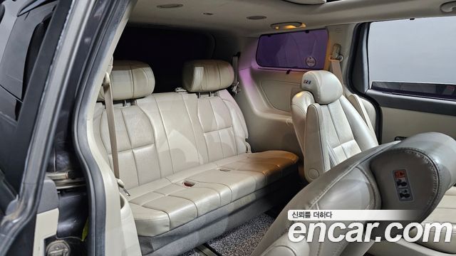 Kia Canival 2016 — photo 12