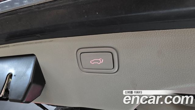 Kia Canival 2016 — photo 19