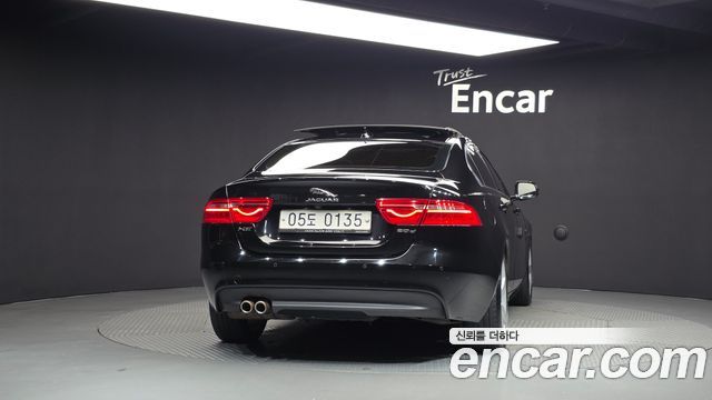 Jaguar XE 2016 — photo 4