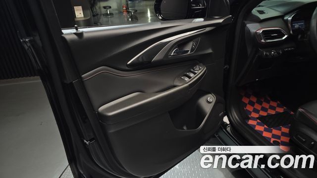 Chevrolet Korea Trailblazer 2021 — photo 14