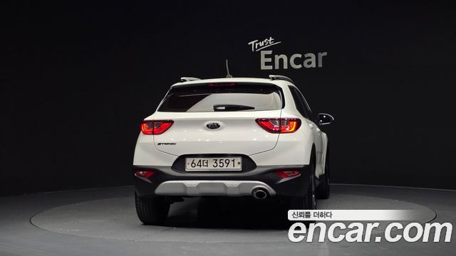 Kia Stonic 2018 — photo 4