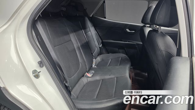 Kia Stonic 2018 — photo 18