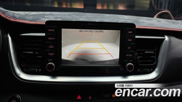 Kia Stonic 2018 — photo 21