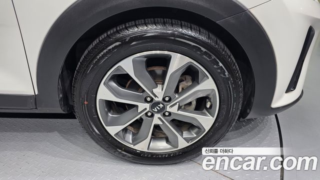 Kia Stonic 2018 — photo 7