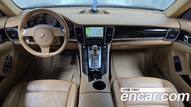 Porsche Panamera 2011 — photo 10