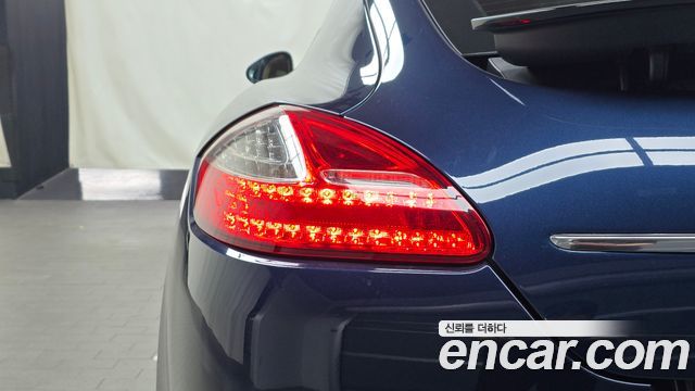 Porsche Panamera 2011 — photo 9
