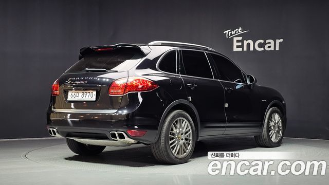Porsche Cayenne 2014 — photo 2