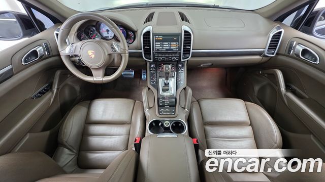Porsche Cayenne 2014 — photo 7