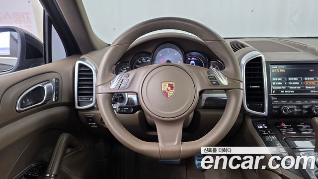 Porsche Cayenne 2014 — photo 13