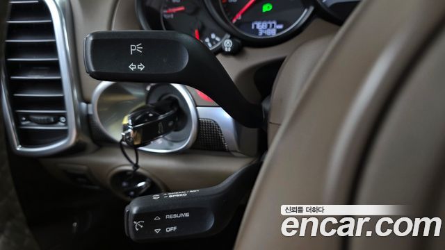 Porsche Cayenne 2014 — photo 17