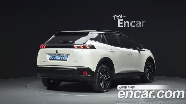 Peugeot 2008 2023 — photo 2