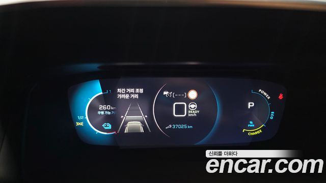 Peugeot 2008 2023 — photo 11