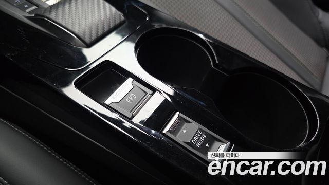Peugeot 2008 2023 — photo 26