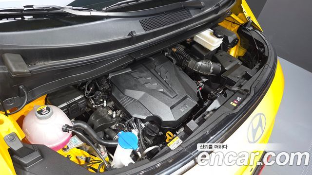 Hyundai Staria 2025 — photo 6