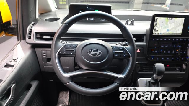 Hyundai Staria 2025 — photo 20