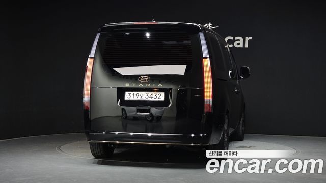 Hyundai Staria 2024 — photo 4
