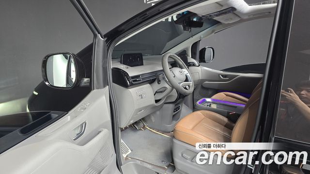 Hyundai Staria 2024 — photo 13