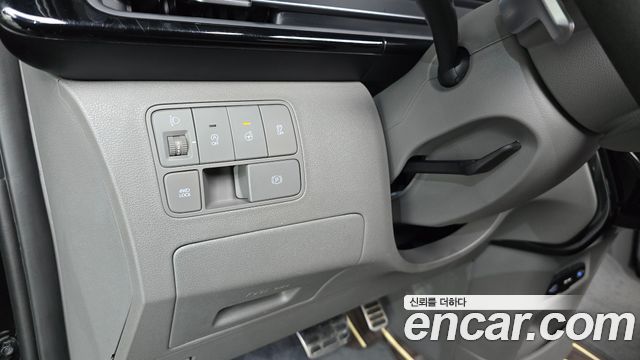 Hyundai Staria 2024 — photo 25