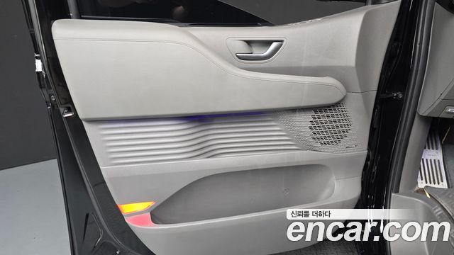 Hyundai Staria 2024 — photo 14