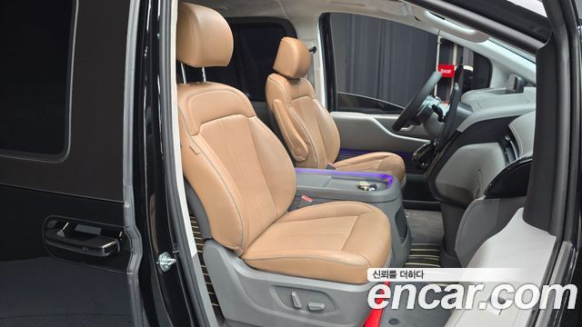 Hyundai Staria 2024 — photo 16
