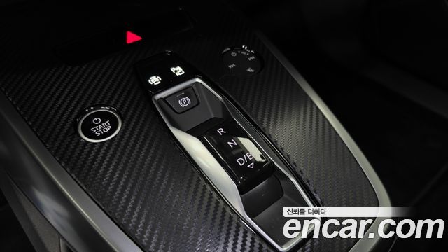 Audi Q4 e-tron 2022 — photo 12