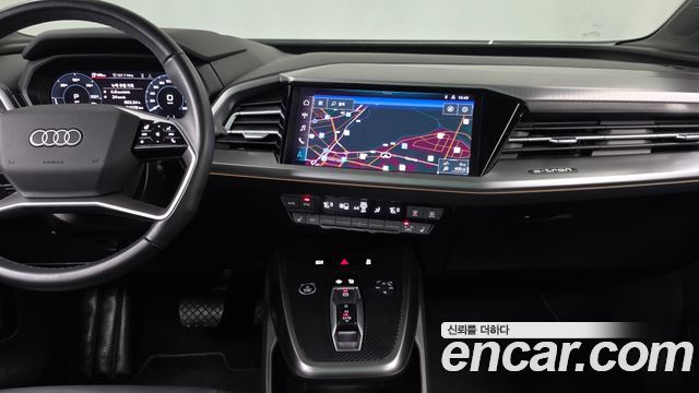 Audi Q4 e-tron 2022 — photo 20